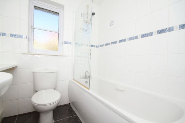 Shower Window Replacement in Port Richey